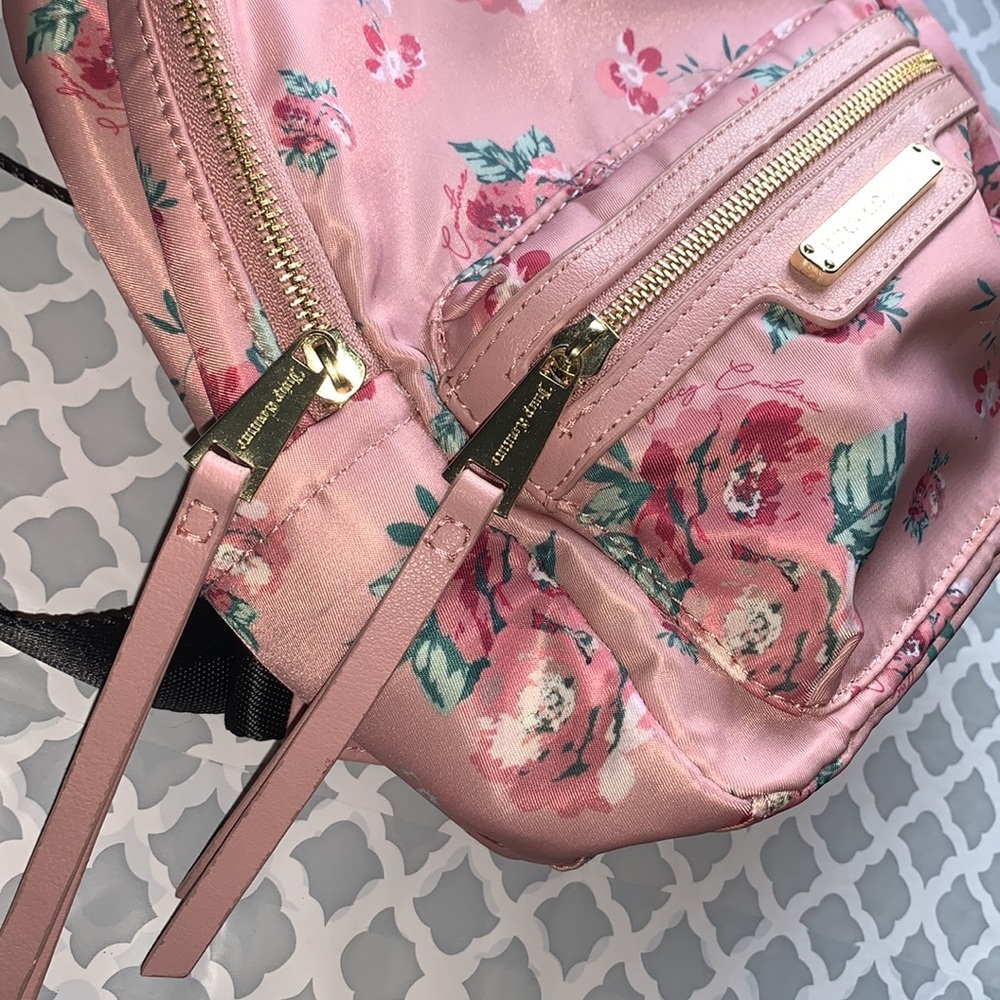JUICY COUTURE Pink Floral‎ Backpack - Picture 2 of 13